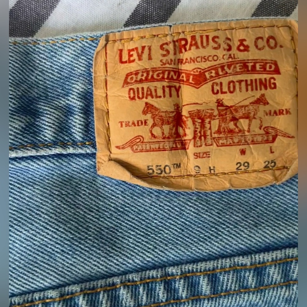 Levi’s 550 crop fit Vintage